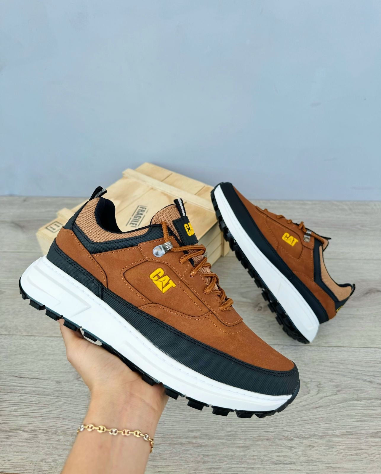 BOTA CAT