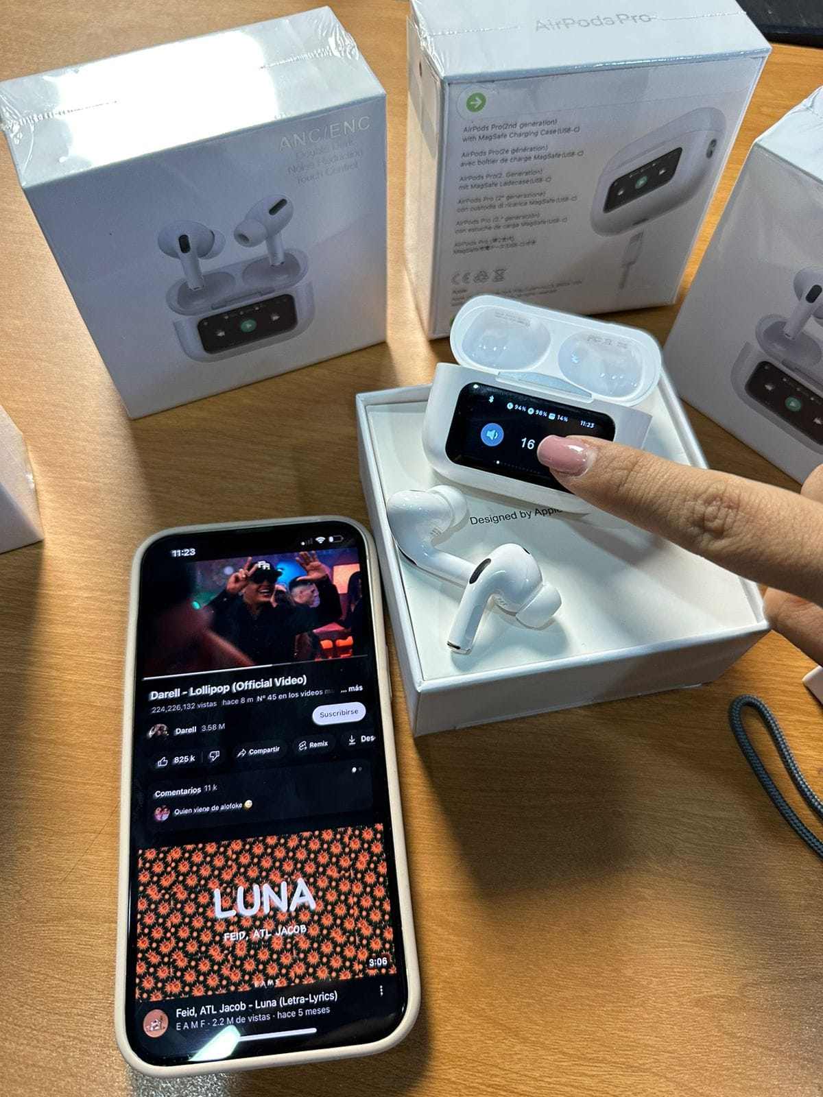 AUDIFONOS AIRPODS PRO 2 CON PANTALLA ANC